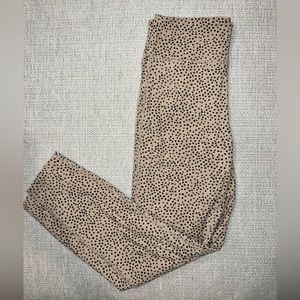 Polka dot leggings